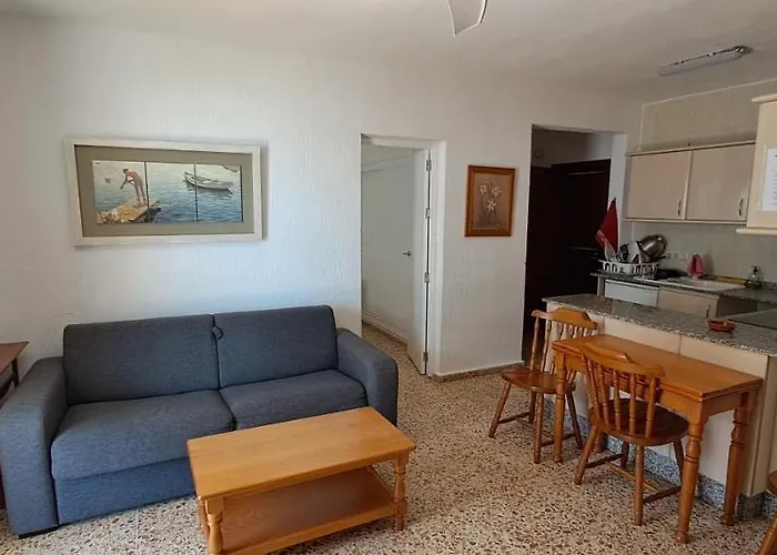 شقة Cosy Flat With A Large Terrace Facing The Sea *